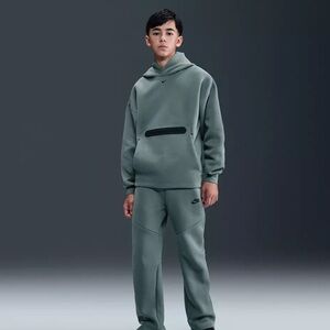 Nike Boys' Sportswear Tech Fleece Oversized Pullover Hoodie- Clay Green/Black